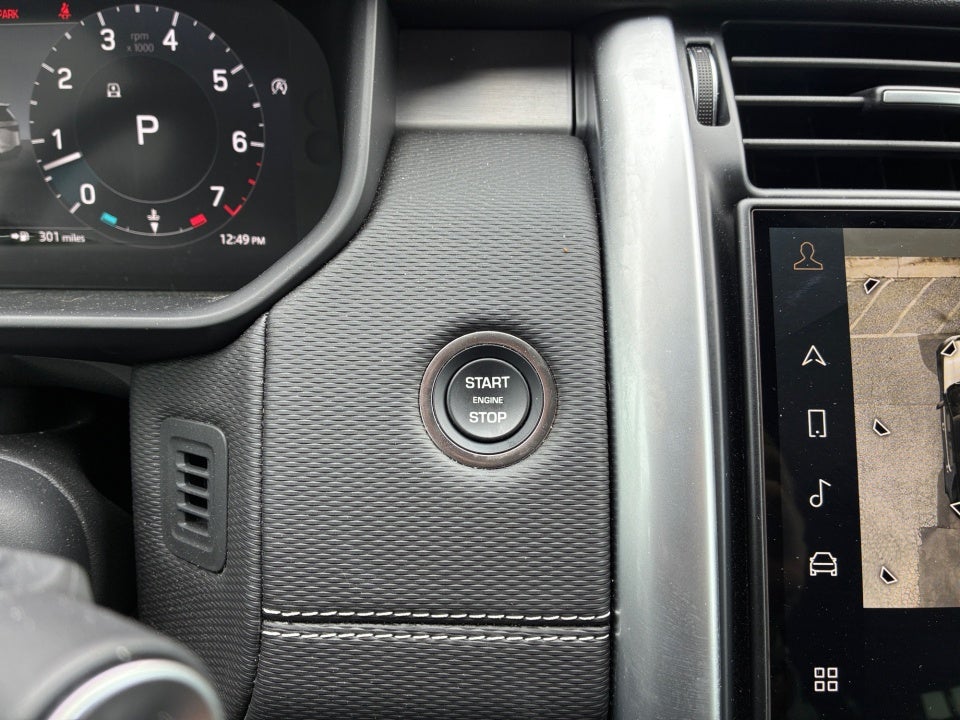 2025 Land Rover Discovery Dynamic SE