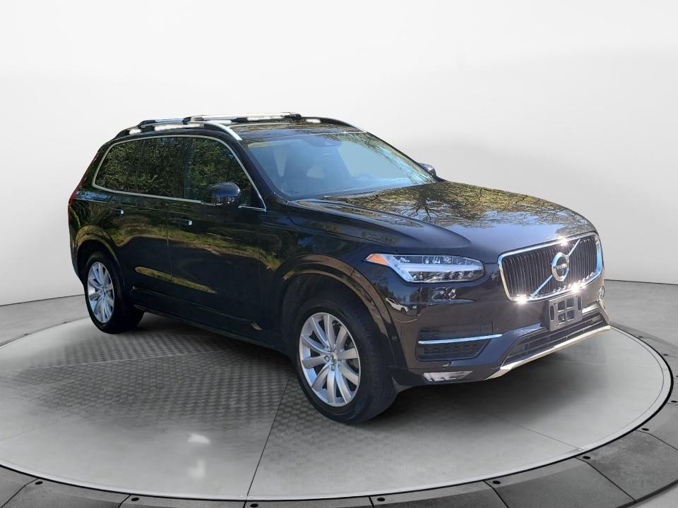 2019 Volvo XC90 Momentum