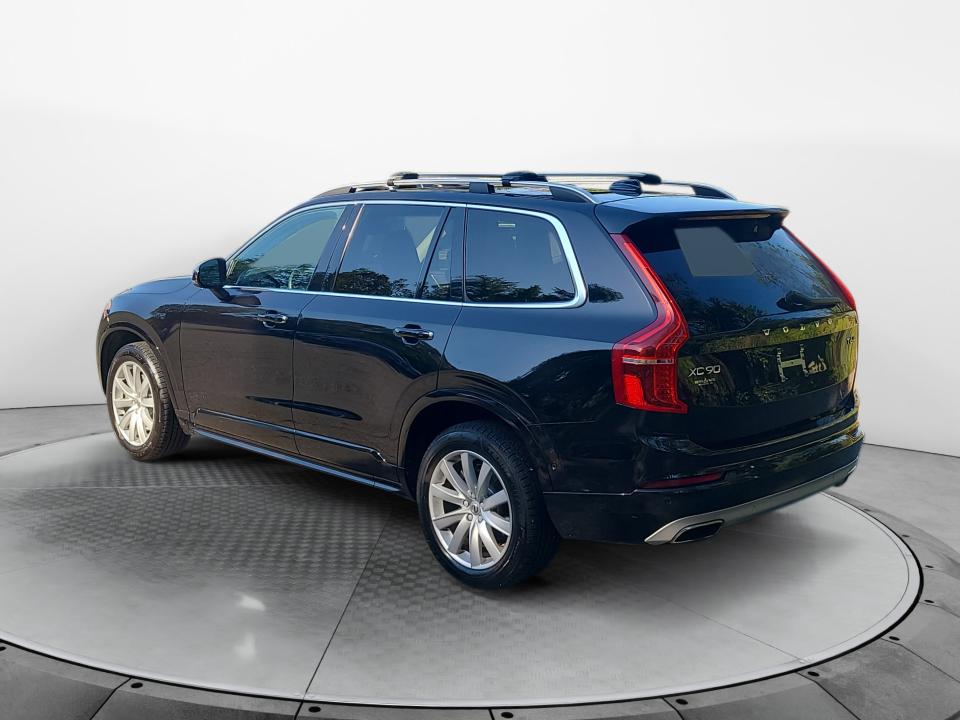 2019 Volvo XC90 Momentum