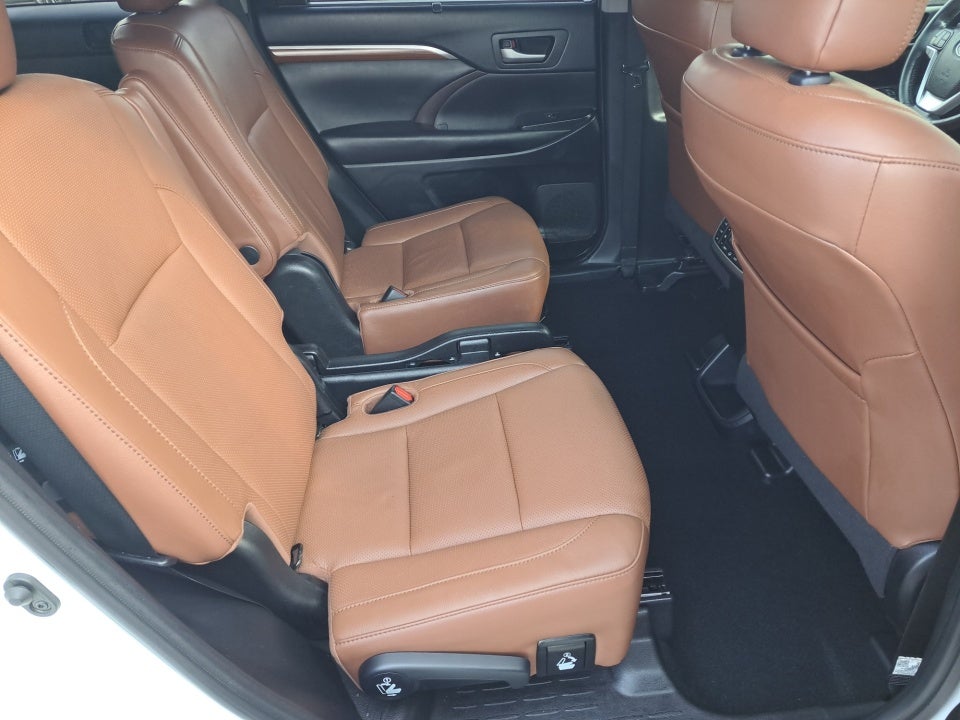2019 Toyota Highlander Limited Platinum