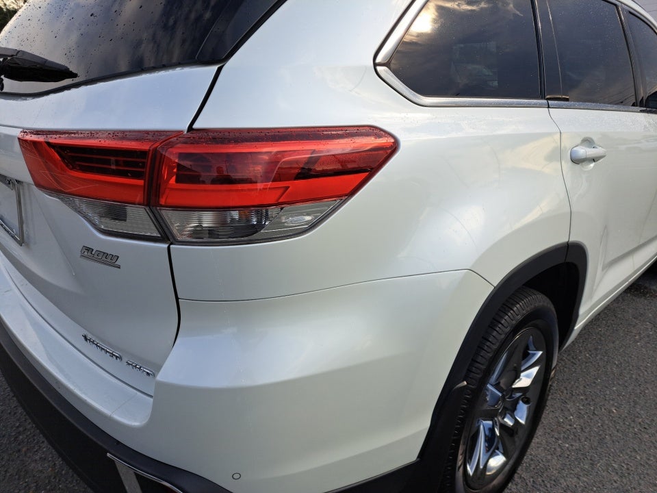 2019 Toyota Highlander Limited Platinum