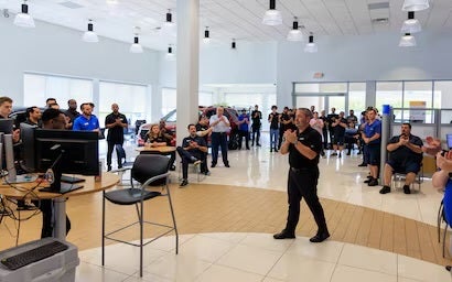 Flow Honda in Winston-Salem People Clapping